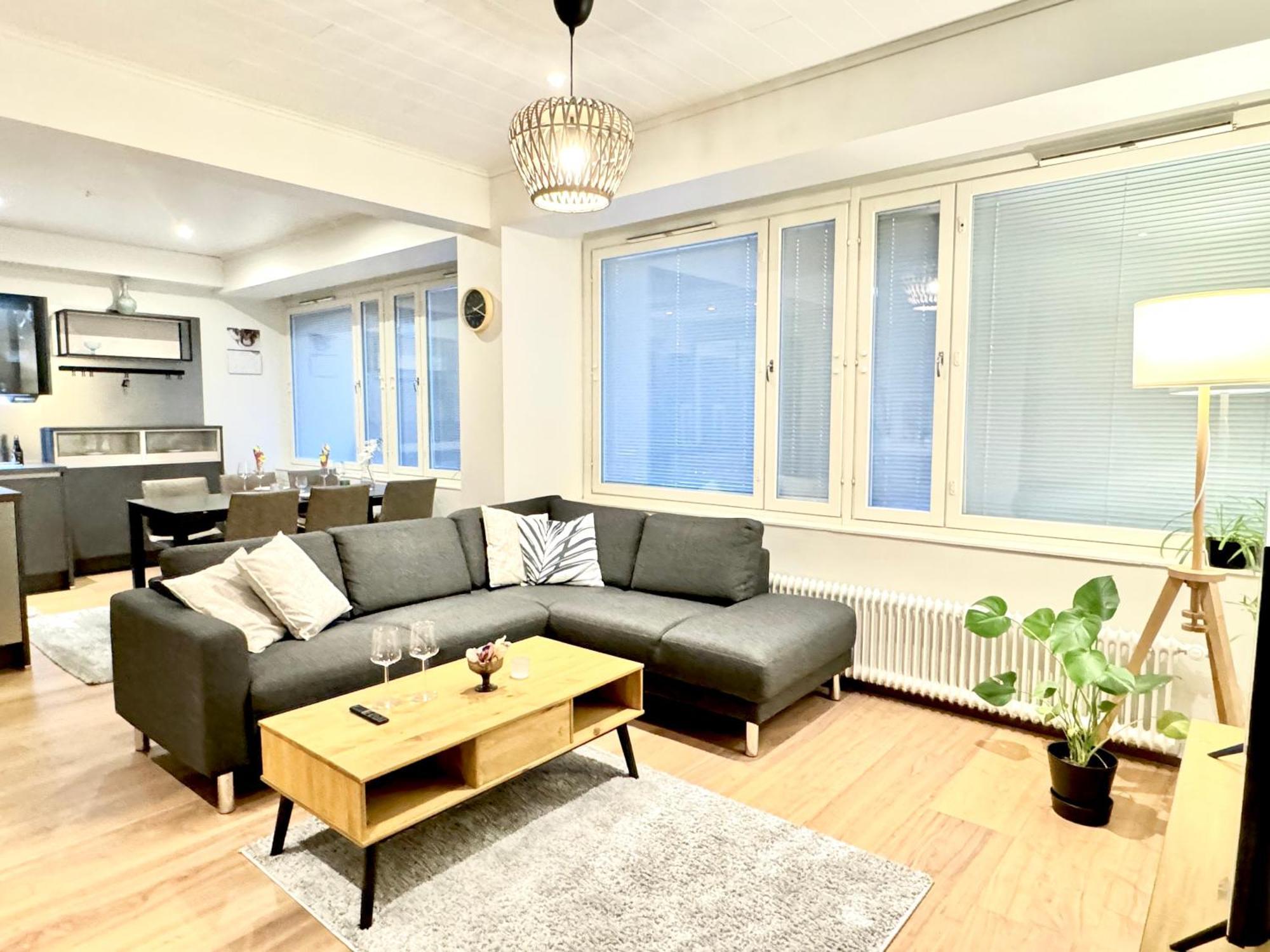 Apartamento Turku Central Luxury Modern Cozy Flat 69M2 Exterior foto